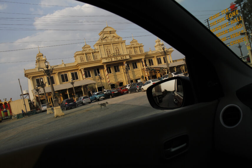 Transitory facades